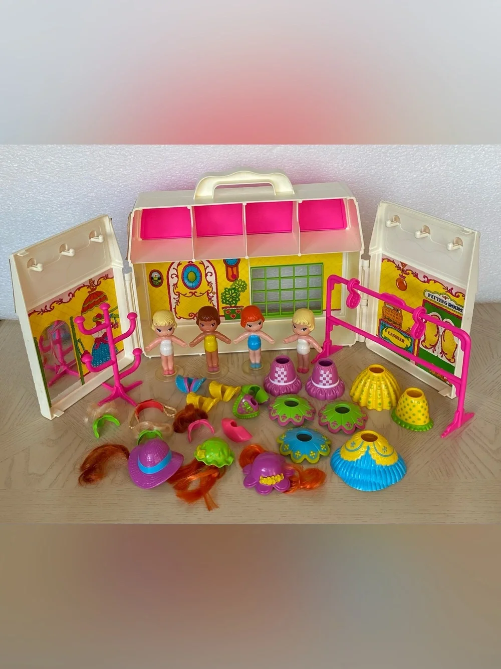 Vintage 1983 Schaper Lil' Me Boutique Carrying Case with 4 Dolls, Clothes, Hats